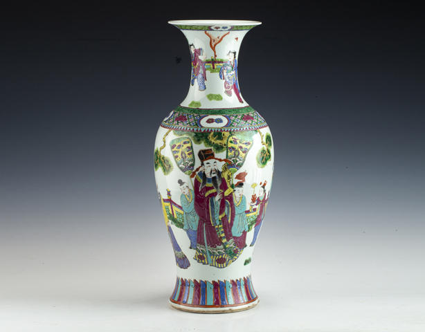 古玩陶瓷清末民初·粉彩福祿壽三星人物紋觀音瓶拍賣，當前價格0元