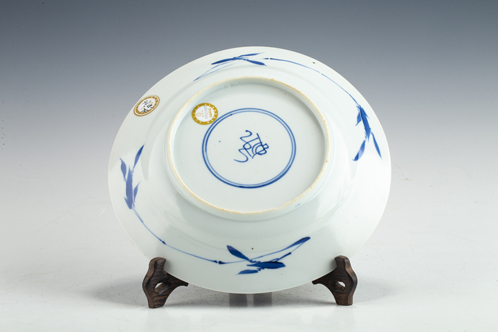 古玩陶瓷清康熙·青花麒麟紋折沿盤拍賣，當前價格0元