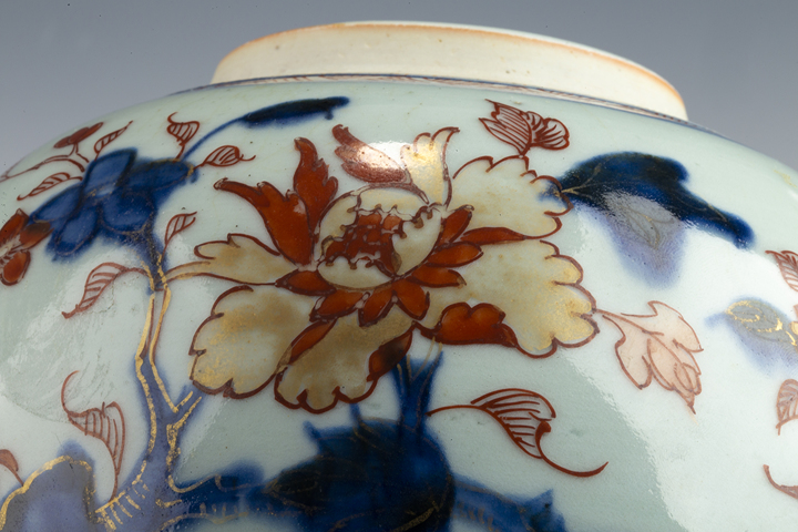 古玩陶瓷清康熙·青花礬紅描金鳳凰牡丹紋罐拍賣，當前價格0元