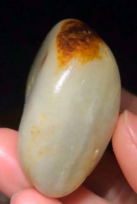 古玩玉器和田玉籽料原石真品鑒賞圖