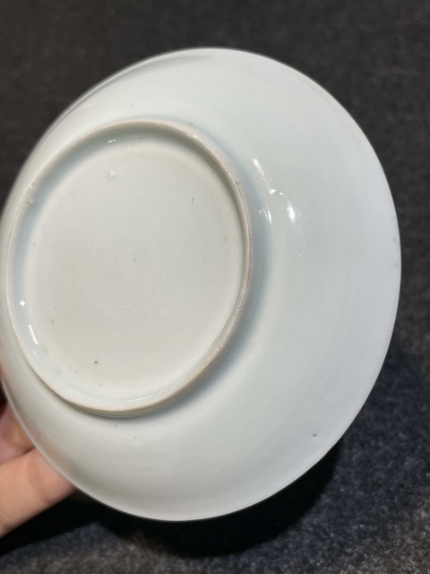 古玩陶瓷人物紋青花盤真品鑒賞圖