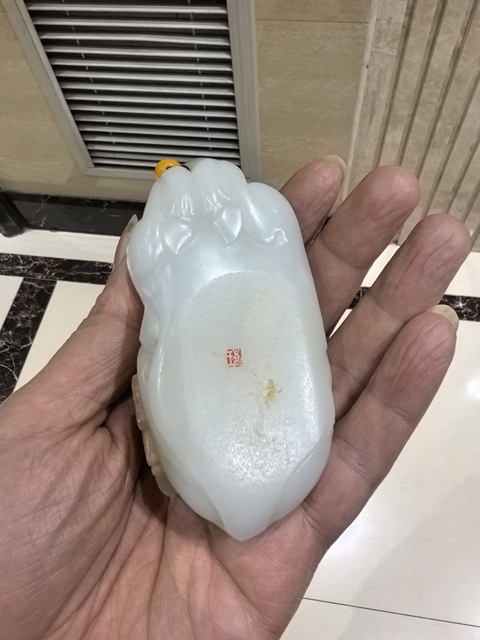 古玩玉器白玉臥馬真品鑒賞圖