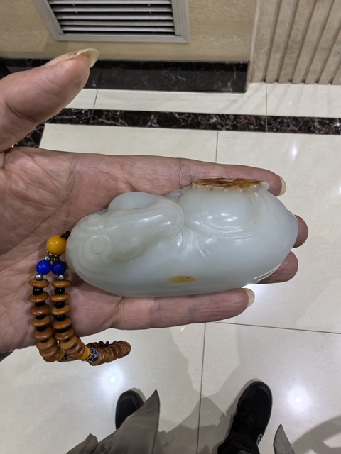 古玩玉器白玉臥馬真品鑒賞圖