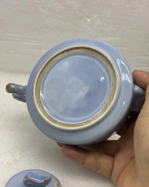 古玩陶瓷天藍(lán)釉勝利壺真品鑒賞圖