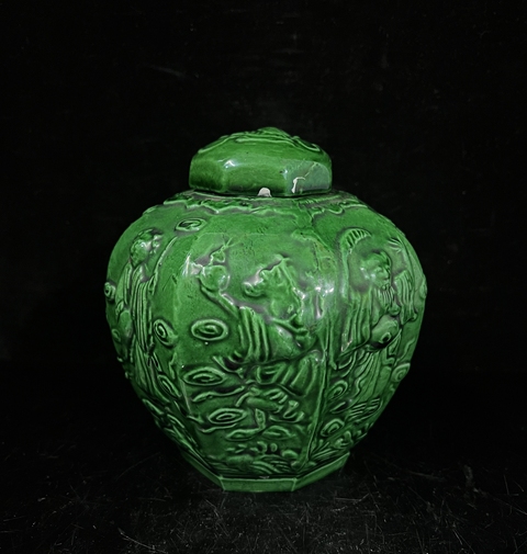 古玩陶瓷綠釉堆塑八仙人物八方罐真品鑒賞圖