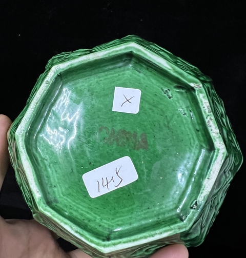 古玩陶瓷綠釉堆塑八仙人物八方罐真品鑒賞圖