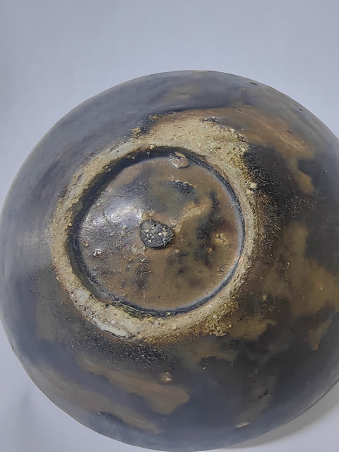 古玩陶瓷黑褐釉盞真品鑒賞圖