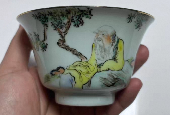 古玩陶瓷民國人物紋杯真品鑒賞圖