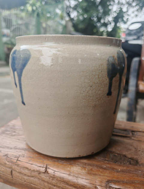 古玩陶瓷白釉藍(lán)彩罐真品鑒賞圖