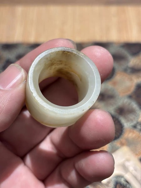 古玩玉器和田玉扳指拍賣，當(dāng)前價(jià)格3600元