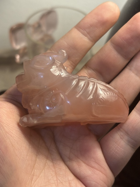 古玩玉器宋元·南紅瑞獸拍賣，當前價格38000元