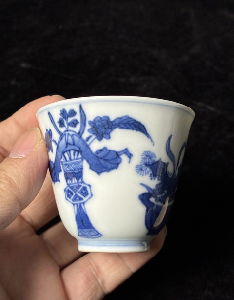 古玩陶瓷清中期花卉杯真品鑒賞圖