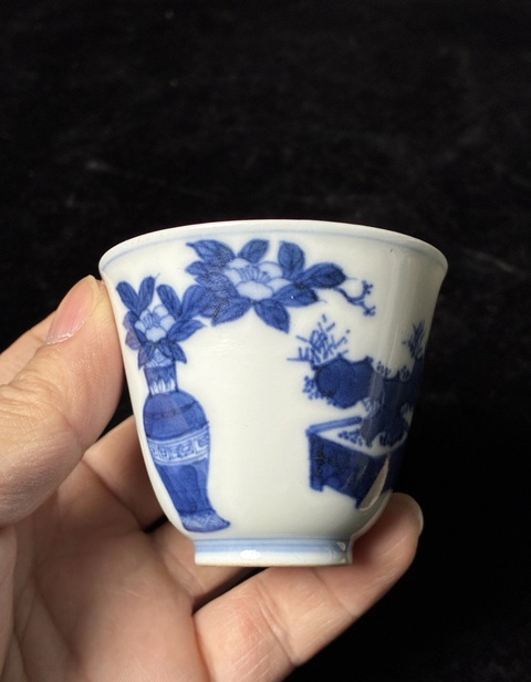 古玩陶瓷清中期花卉杯真品鑒賞圖