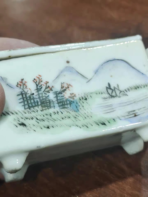 古玩陶瓷民國淺降彩硯滴真品鑒賞圖