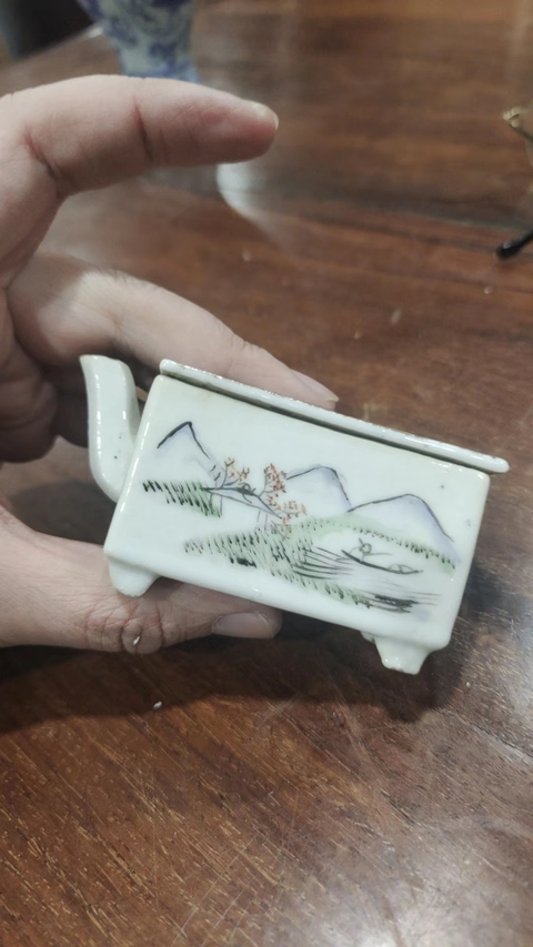 古玩陶瓷民國淺降彩硯滴真品鑒賞圖