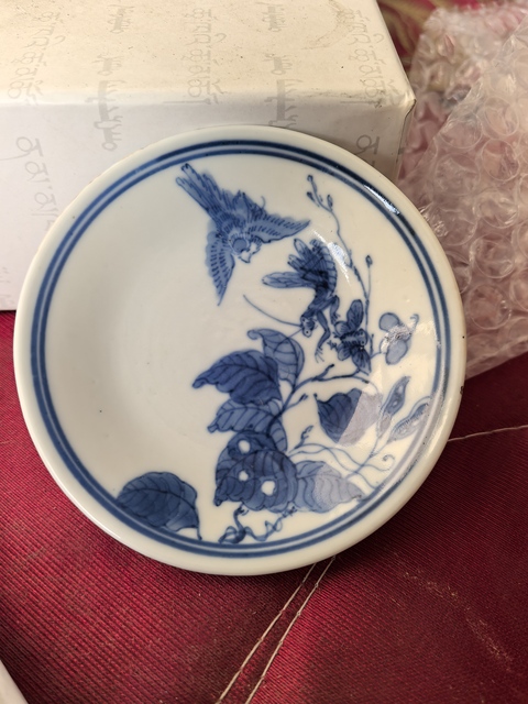 古玩陶瓷螳螂捕蟬 黃雀在后青花碟子真品鑒賞圖