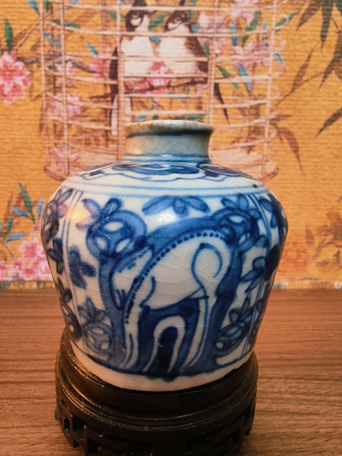 古玩陶瓷青花洞石花卉紋蘋果尊真品鑒賞圖