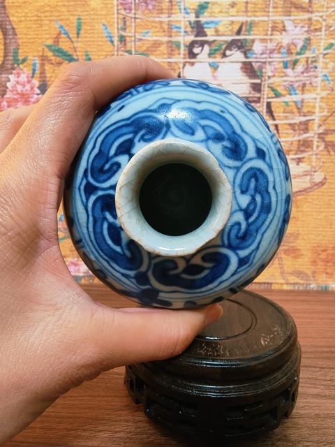 古玩陶瓷青花洞石花卉紋蘋果尊真品鑒賞圖