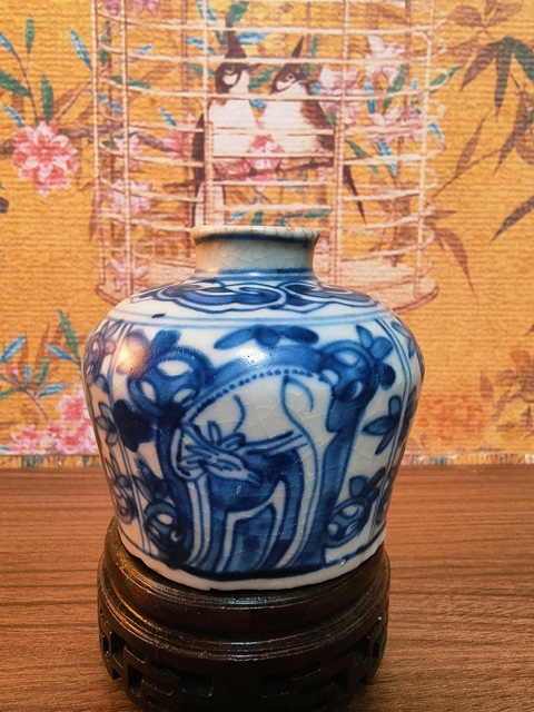 古玩陶瓷青花洞石花卉紋蘋果尊真品鑒賞圖