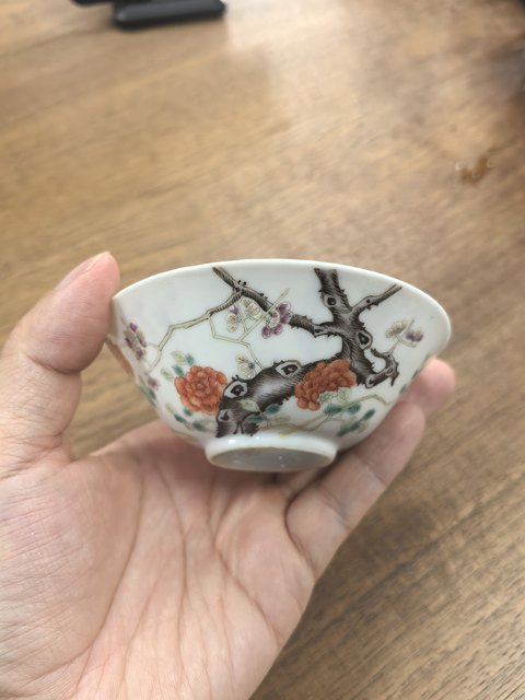 古玩陶瓷粉彩過枝花卉紋碗真品鑒賞圖