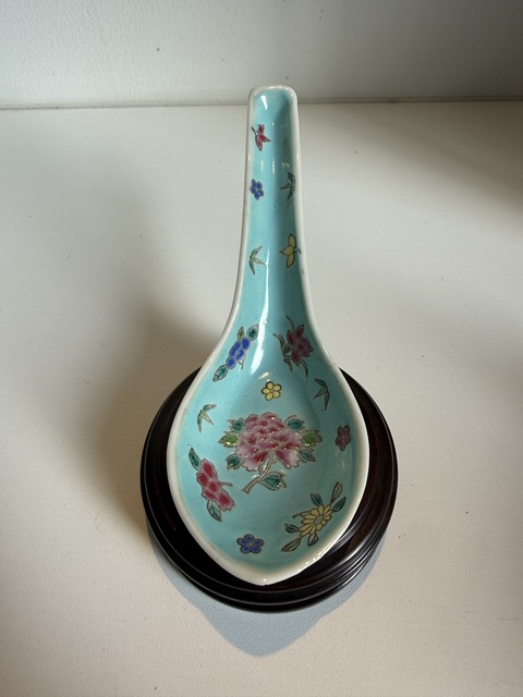 古玩陶瓷粉彩勺真品鑒賞圖