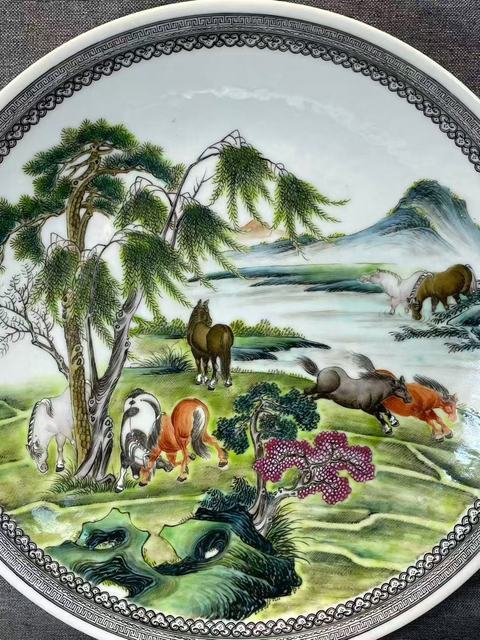 古玩陶瓷民國琺瑯彩八駿圖大盤拍賣，當前價格33333元