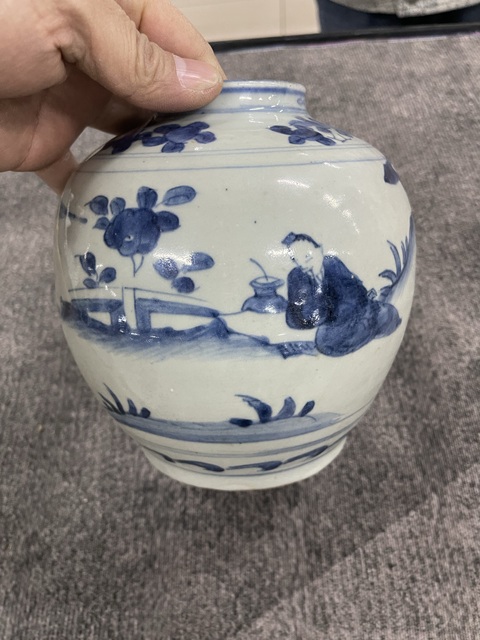 古玩陶瓷青花人物故事紋罐真品鑒賞圖