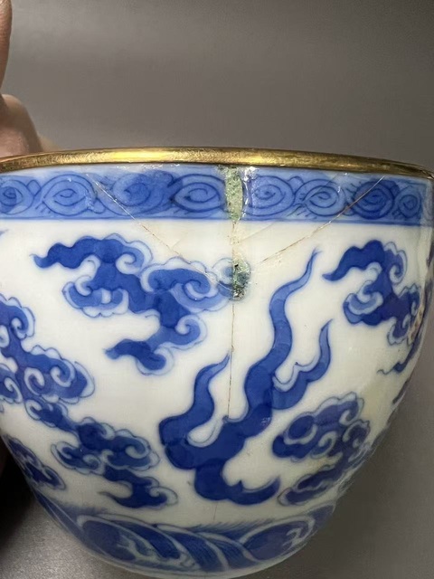 古玩陶瓷青花龍紋缸真品鑒賞圖