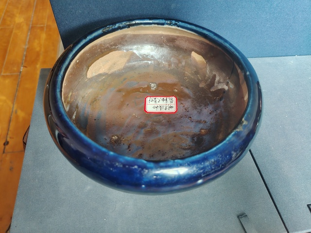 古玩陶瓷明末清初 祭藍(lán)釉香爐拍賣，當(dāng)前價格28000元