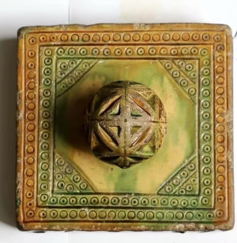 古玩陶瓷三彩席鎮真品鑒賞圖