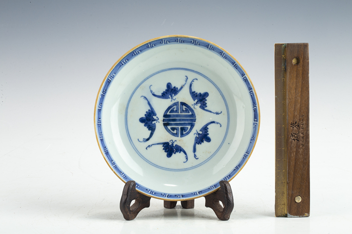 古玩陶瓷清晚·煨瓷青花獅子繡球紋罐
真品鑒賞圖