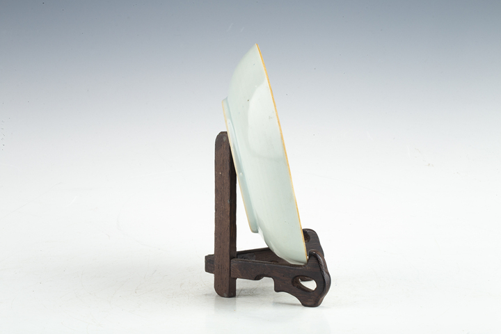 古玩陶瓷清晚·煨瓷青花獅子繡球紋罐
真品鑒賞圖