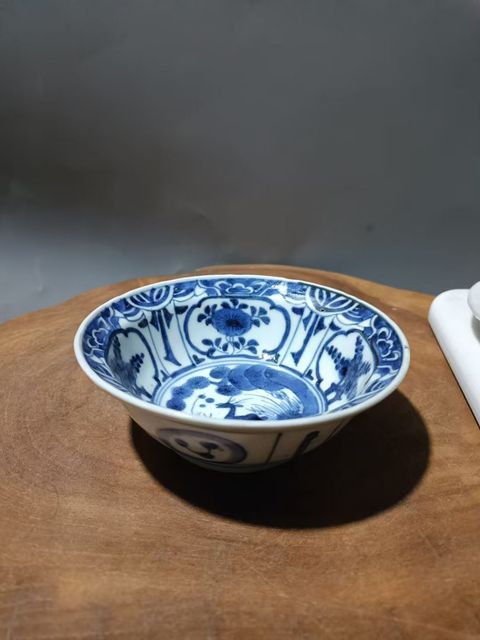 古玩陶瓷青花盤真品鑒賞圖