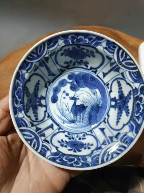 古玩陶瓷青花盤真品鑒賞圖