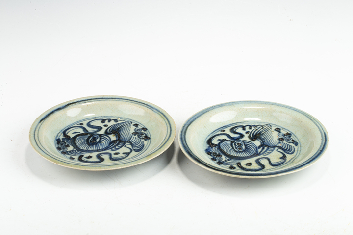 古玩陶瓷明正德·青花外纏枝花卉內獅紋盤一對
真品鑒賞圖
