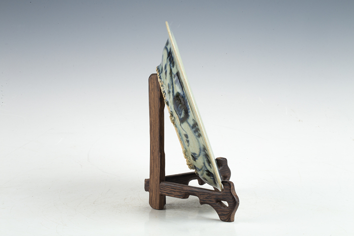 古玩陶瓷明正德·青花外纏枝花卉內獅紋盤一對
真品鑒賞圖