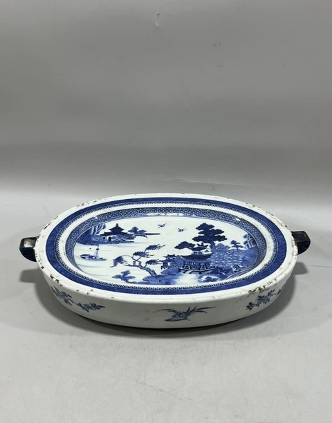 古玩陶瓷乾隆青花盤真品鑒賞圖