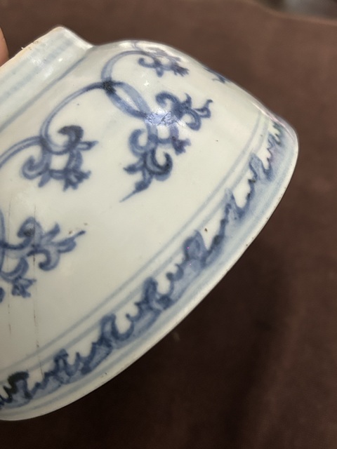 古玩陶瓷青花花卉紋碗真品鑒賞圖