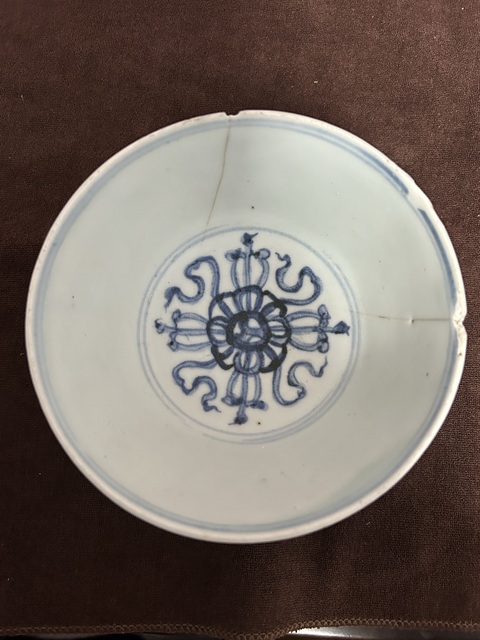 古玩陶瓷青花花卉紋碗真品鑒賞圖