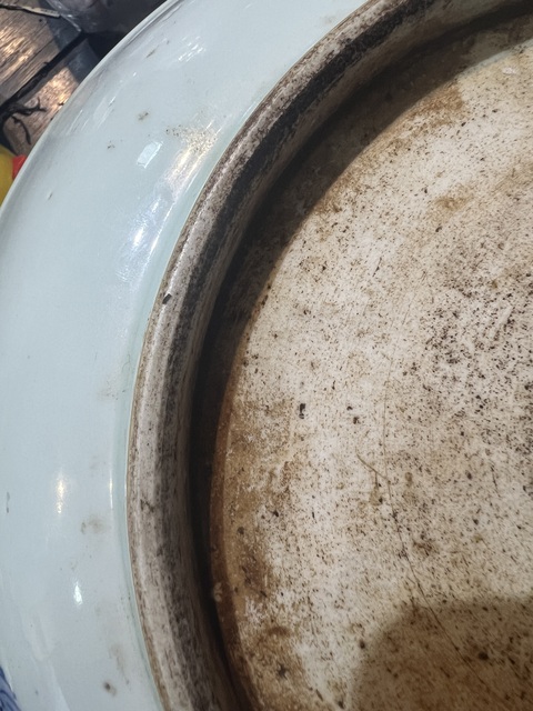 古玩陶瓷過墻龍紋青花盤真品鑒賞圖