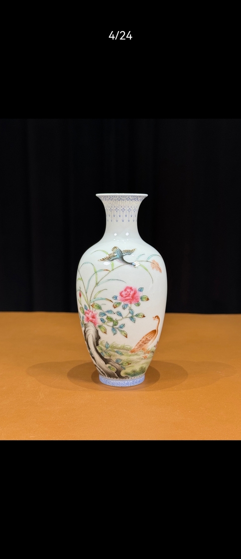 古玩陶瓷花鳥(niǎo)紋瓶真品鑒賞圖