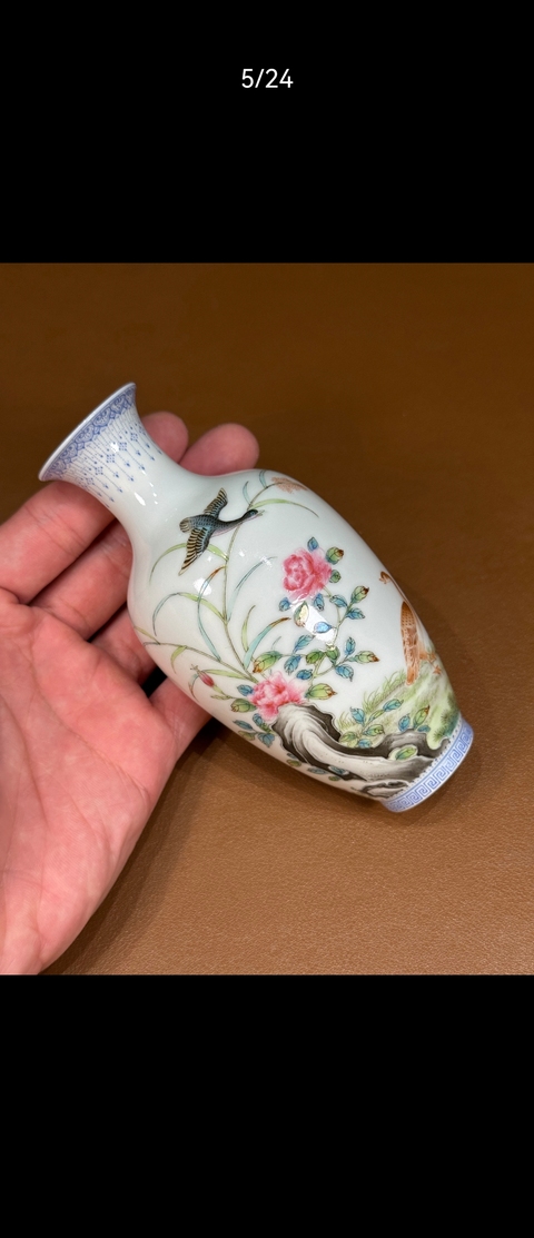 古玩陶瓷花鳥(niǎo)紋瓶真品鑒賞圖