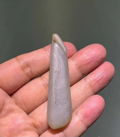 古玩玉器和田玉雕“瓜果墜”真品鑒賞圖