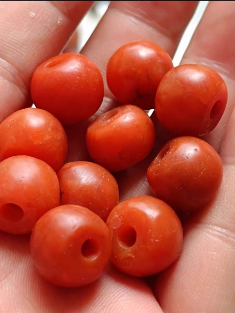 古玩玉器天然南紅瑪瑙珠真品鑒賞圖