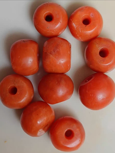 古玩玉器天然南紅瑪瑙珠真品鑒賞圖