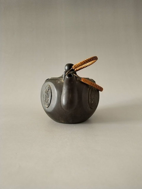 古玩雜項(xiàng)八仙提梁壺真品鑒賞圖