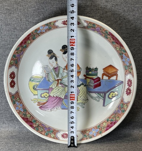 古玩陶瓷粉彩二喬圖折沿盤真品鑒賞圖