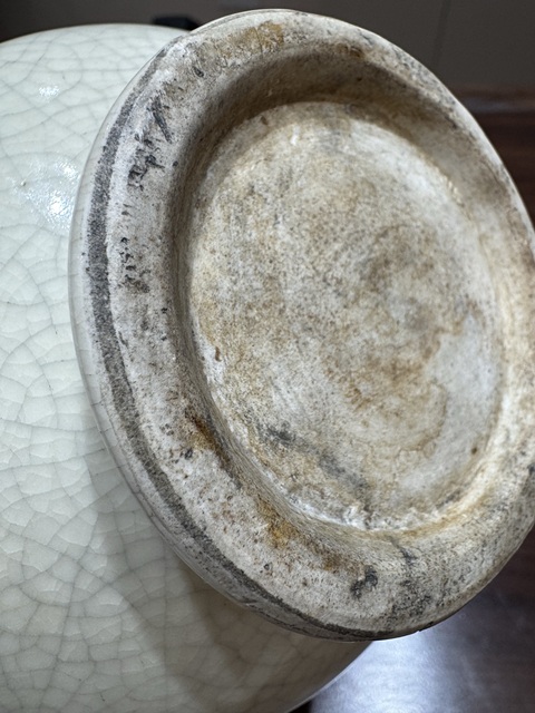 古玩陶瓷漳州窯哥釉撇口瓶真品鑒賞圖