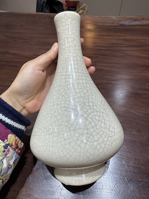 古玩陶瓷漳州窯哥釉撇口瓶真品鑒賞圖