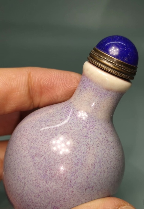 古玩陶瓷窯變鼻煙壺真品鑒賞圖